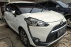 Mobil Toyota Sienta V AT 2017 dijual, Jawa Barat  1