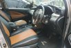 Jual mobil Toyota Kijang Innova 2.0 G AT 2016 terawat di Jawa Barat  5