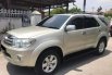 Jual mobil Toyota Fortuner G 2010 bekas, Sumatra Utara 5