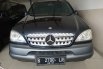 Jawa Barat dijual mobil Mercedes-Benz M-Class ML 270 CDI 2000 bekas 1