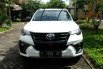 Jual mobil bekas murah Fortuner TRD Sportivo 2018 di DIY Yogyakarta 2