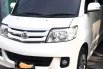 Mobil Daihatsu Luxio 2011 X terbaik di Jawa Timur 4