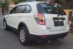 Mobil Chevrolet Captiva 2012 2.4L FWD terbaik di Bali 7