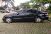 Mobil Mercedes-Benz E-Class 2002 260 dijual, Jawa Barat 1