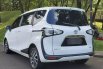 Jual mobil  Toyota Sienta 1.5 V 2017 terawat di Banten 6
