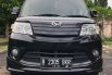 Dijual mobil Daihatsu Luxio D 2016 bekas terbaik, Jawa Barat  1
