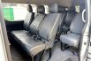 Dijual mobil bekas Toyota Hiace High Grade Commuter 2014, Jawa Barat  5