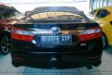 Jual cepat mobil Toyota Camry 2.5 Hybrid AT 2013 di Jawa Barat  3