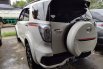 Jual Cepat Mobil Daihatsu Terios R 2016 di Jawa Barat 5
