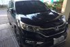 Jual Cepat Honda CR-V 2.4 Prestige 2017 Hitam di Jawa Timur 1