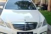 Jual mobil Mercedes-Benz E-Class E250 2011 terawat di DIY Yogyakarta 1