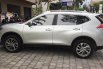 Dijual Mobil Nissan X-Trail 2.5 2015 Brightsilver di Bali 8