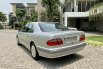 Jual Cepat Mobil Mercedes-Benz E-Class E320 2002 di Jawa Timur 5