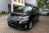 Mobil Toyota Vellfire 2009 V terbaik di Jawa Timur 2