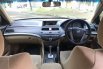 Mobil Honda Accord 2010 VTi dijual, Jawa Tengah 10