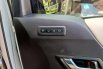 Jual Toyota Alphard G 2012 harga murah di Jawa Timur 5