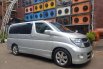 DKI Jakarta, Nissan Elgrand Highway Star 2008 kondisi terawat 4