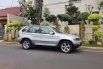 Dijual mobil BMW X5 E53 Facelift 3.0 L6 Automatic 2001 bekas, DKI Jakarta 1