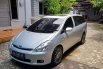 Kalimantan Selatan, Toyota Wish 1.8 MPV 2004 kondisi terawat 1