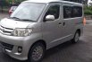 Banten, jual mobil Daihatsu Luxio M 2010 dengan harga terjangkau 9