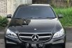 Jual mobil bekas murah Mercedes-Benz E-Class E 200 2010 di Jawa Barat 1