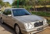Jual Mercedes-Benz E-Class E 320 1997 harga murah di Jawa Tengah 18