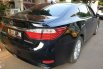 Jual Mobil Lexus ES 300h 2014 di Bekasi 2