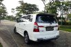 Jual Mobil Toyota Kijang Innova 2.5 V 2015 bekas, DKI Jakarta 2