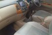 Mobil Toyota Kijang Innova 2004 2.0 G dijual, Riau 6