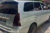 Dijual mobil bekas Toyota Kijang Innova E 2.0 , Jawa Timur  8