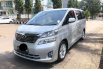 Mobil Toyota Vellfire 2010 V terbaik di Jawa Barat 11