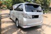 Mobil Toyota Vellfire 2010 V terbaik di Jawa Barat 8