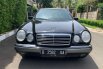 Banten, jual mobil Mercedes-Benz E-Class E 320 1997 dengan harga terjangkau 13