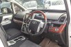 Dijual Mobil Toyota NAV1 Luxury V 2015 di DKI Jakarta 5