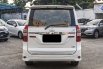 Dijual Mobil Toyota NAV1 Luxury V 2015 di DKI Jakarta 1