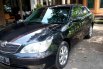 Mobil Toyota Camry 2005 G dijual, Jawa Timur 3