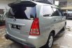 Dijual Mobil Toyota Kijang Innova 2.0 G MT 2008 di Bekasi 2