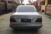 Mobil Mercedes-Benz E-Class 1994 E 220 terbaik di DKI Jakarta 6