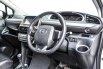 Jual Mobil Bekas Toyota Sienta V 2018 di Depok 2