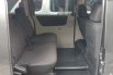 Jual Daihatsu Luxio D 2016 harga murah di Jawa Barat 7
