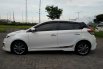 Toyota Yaris 2015 Jawa Timur dijual dengan harga termurah 11