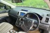 Mobil Mazda 8 2011 2.3 A/T terbaik di Jawa Timur 5