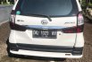 Mobil Daihatsu Xenia 2018 1.3 Manual terbaik di Jawa Timur 5