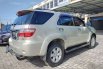 Mobil Toyota Fortuner 2011 G terbaik di Riau 6