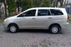 Jual mobil Toyota Kijang Innova E 2.0 2006 bekas, Jawa Timur 3