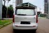 Dijual cepat Hyundai H-1 XG 2010 Silver, DKI Jakarta 2