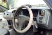 Jual mobil bekas murah Toyota Kijang LGX 2001 di Banten 13