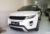 Dijual cepat Land Rover Range Rover Evoque Dynamic Luxury Si4 2012 di Jawa Timur 5