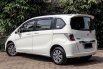 Dijual cepat mobil Honda Freed E 2015 di DKI Jakarta 4