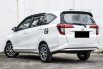 Jual Mobil Daihatsu Sigra R 2017 di Depok 4